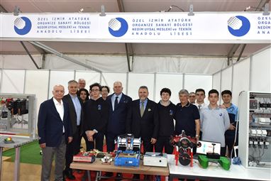 İAOSB'de Tedarik Zinciri Buluşması Tamamlandı: Fabrika Tedarikçileri Fuarı Yoğun İlgi Gördü