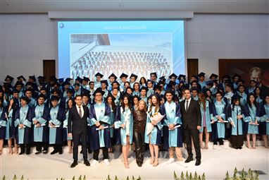 Özel İAOSB Nedim Uysal MTAL’de Mezuniyet Coşkusu: 10 Öğrenciye Üniversite Bursu Desteği